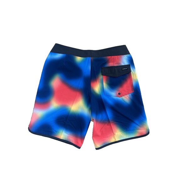 Quiksilver Men's Surfsilk Scallop 19" Boardshorts Swim Shorts Beach Surf Size 34 - Picture 2 of 5